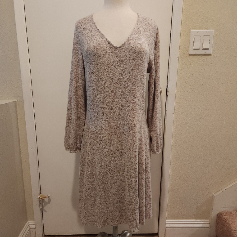 Elegant V-Neck Knit Dress
